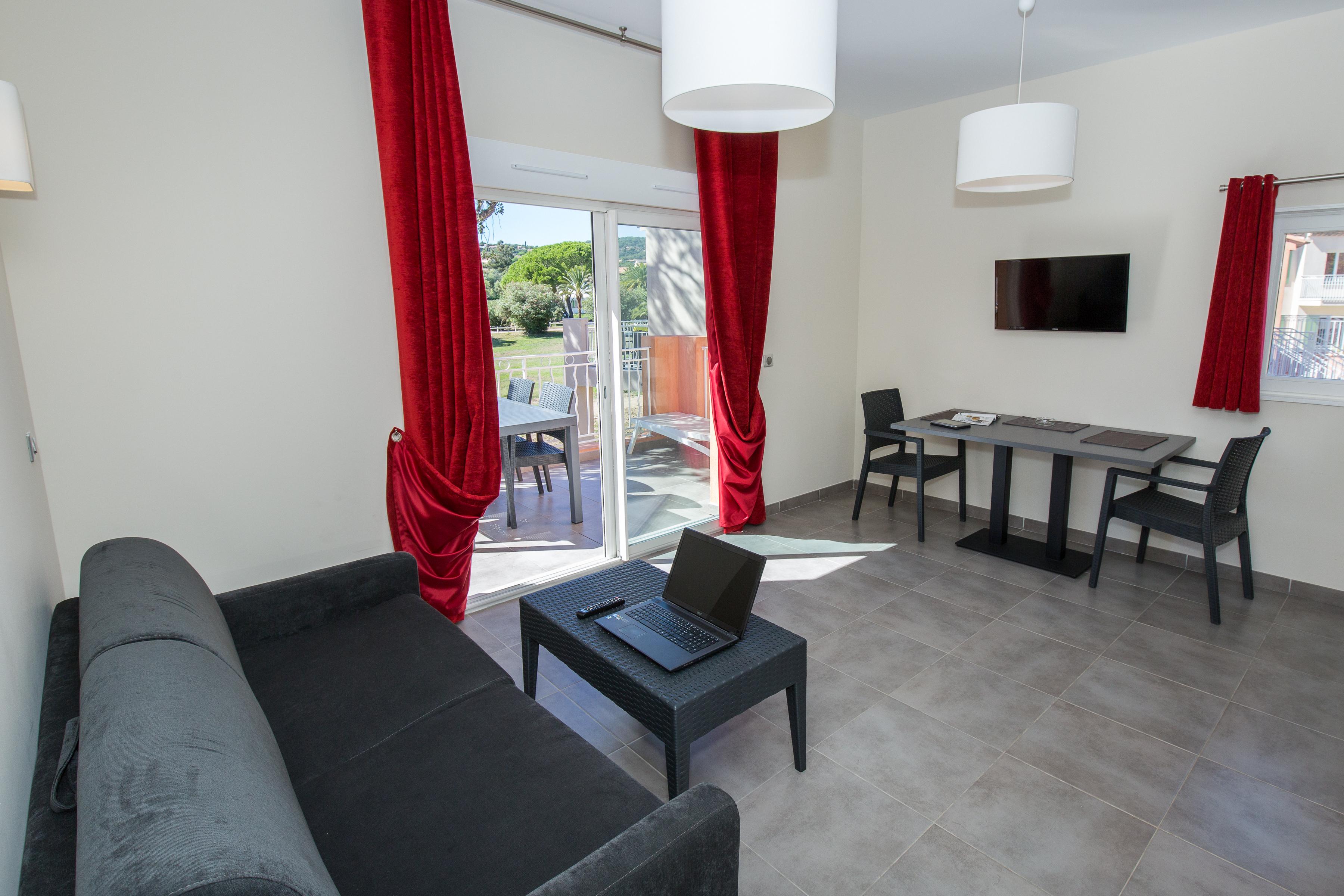 Sowell Residences Les Perles Du Golfe De Saint-Tropez Grimaud Ngoại thất bức ảnh
